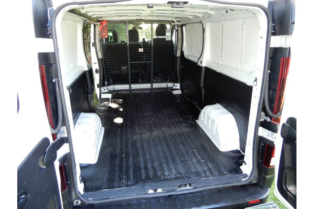 2020 Mitsubishi Express GLX SN LWB
