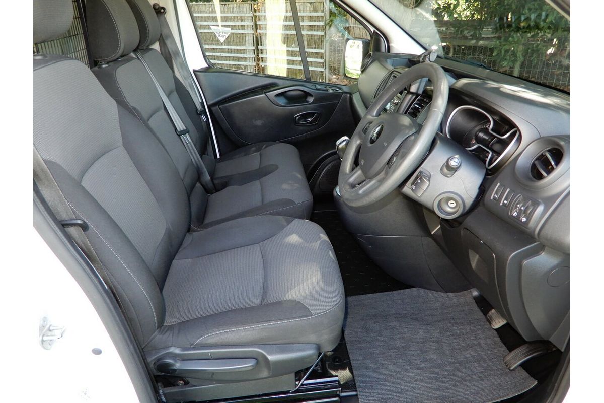 2020 Mitsubishi Express GLX SN LWB