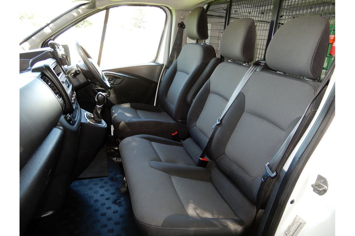 2020 Mitsubishi Express GLX SN LWB