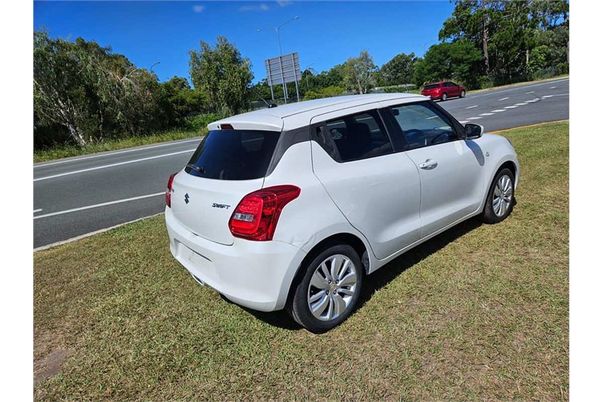 2017 Suzuki Swift GL Navigator FZ