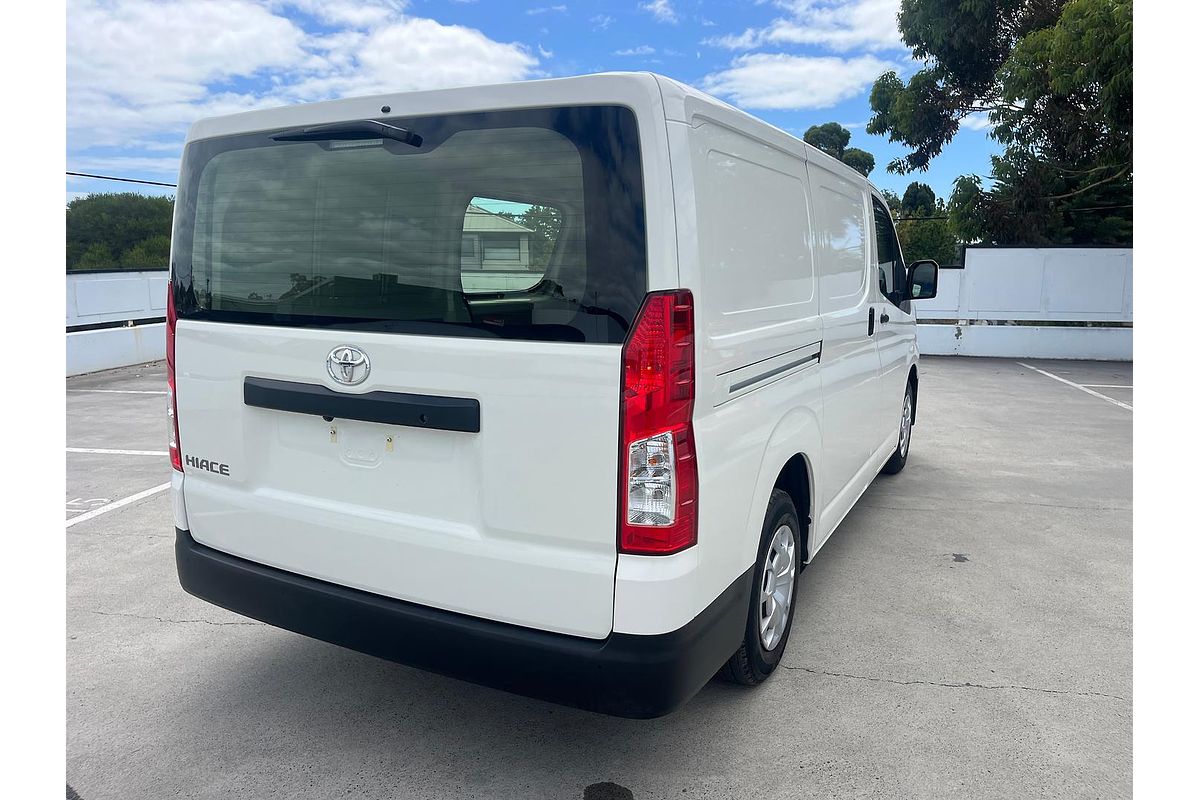 2022 Toyota Hiace GDH300R LWB