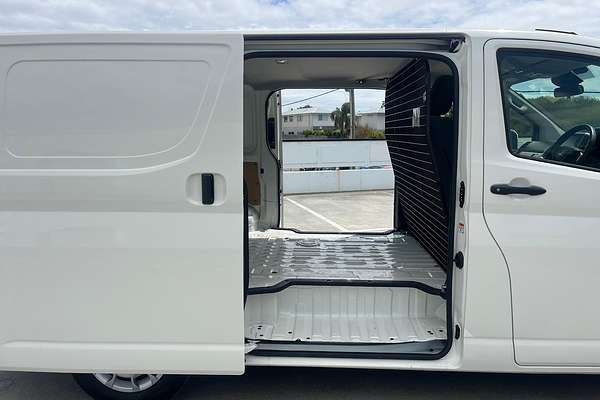 2022 Toyota Hiace GDH300R LWB