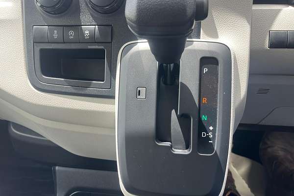 2022 Toyota Hiace GDH300R LWB
