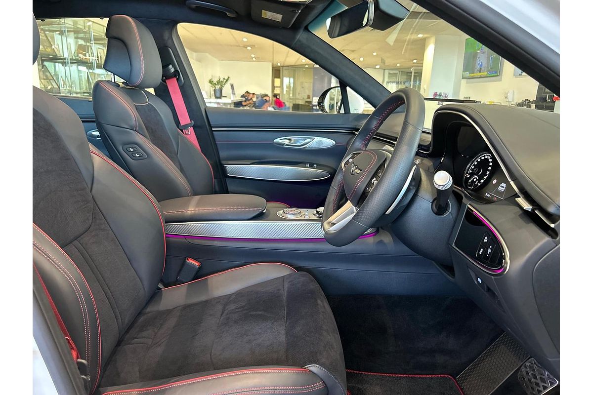 2024 Genesis GV70 2.5T AWD JK.V2