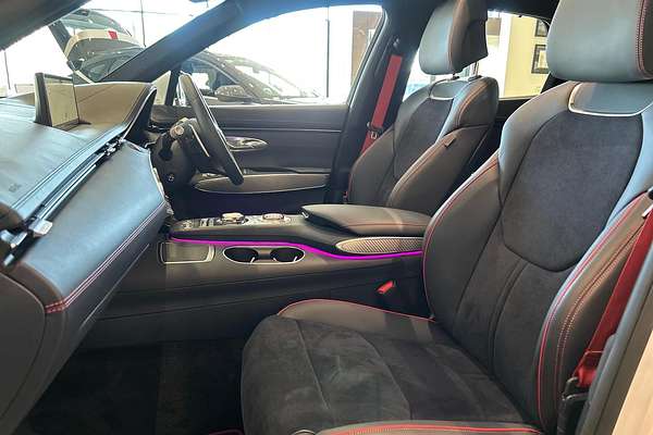 2024 Genesis GV70 2.5T AWD JK.V2