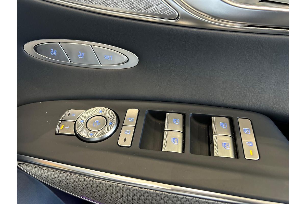 2024 Genesis GV70 2.5T AWD JK.V2