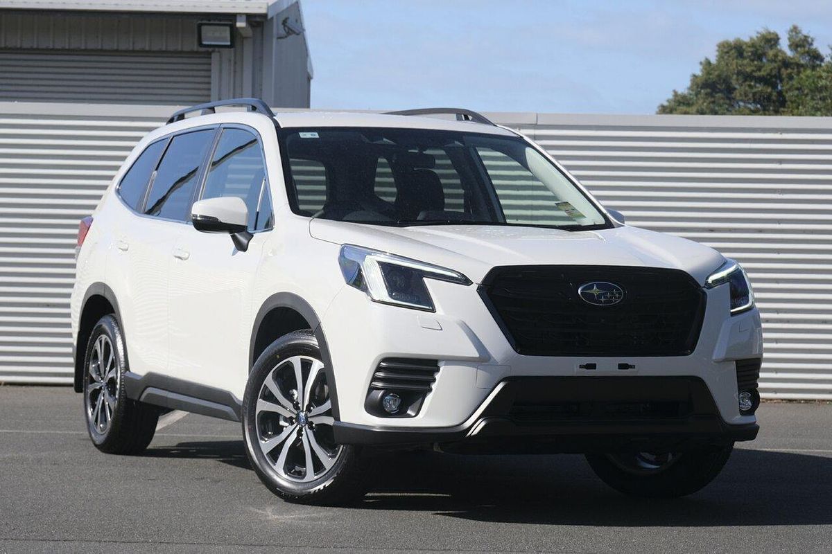 2024 Subaru Forester 2.5i Premium S5