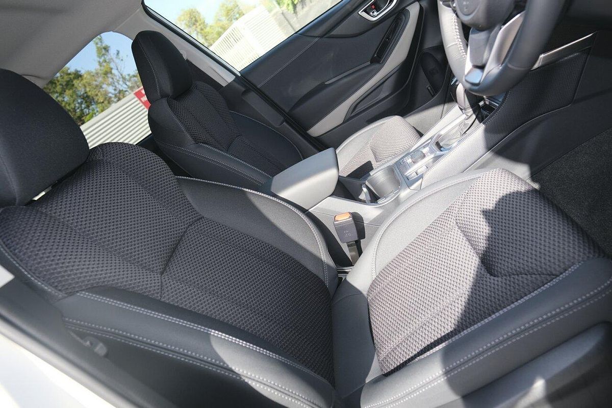 2024 Subaru Forester 2.5i Premium S5