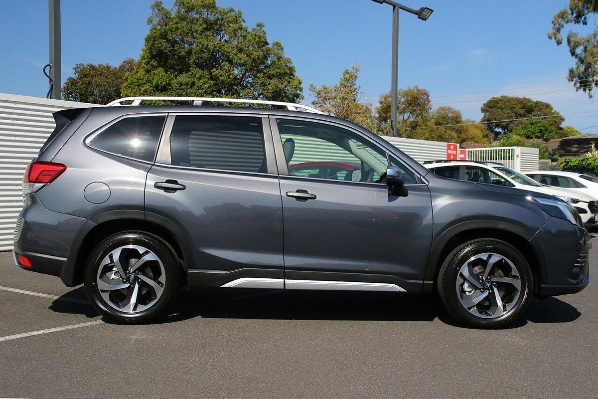 2024 Subaru Forester 2.5i-S S5