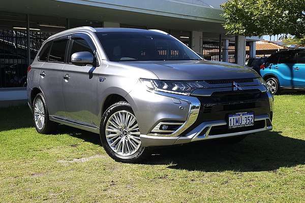 2018 Mitsubishi Outlander PHEV Exceed ZK