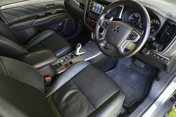 2018 Mitsubishi Outlander PHEV Exceed ZK