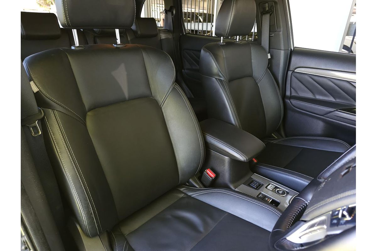 2018 Mitsubishi Outlander PHEV Exceed ZK