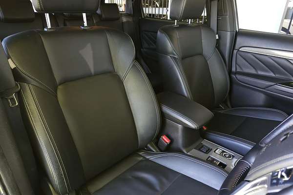 2018 Mitsubishi Outlander PHEV Exceed ZK