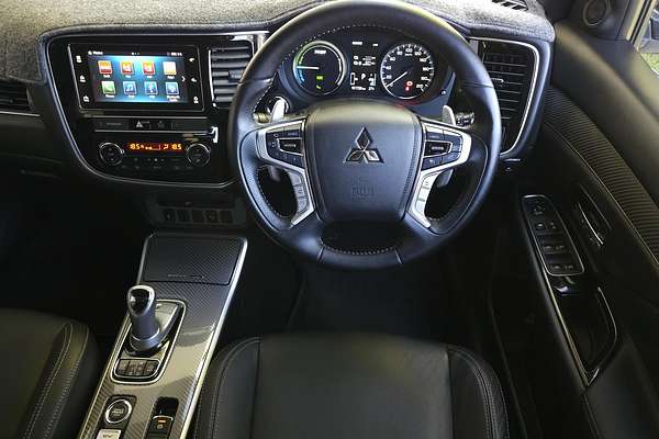 2018 Mitsubishi Outlander PHEV Exceed ZK