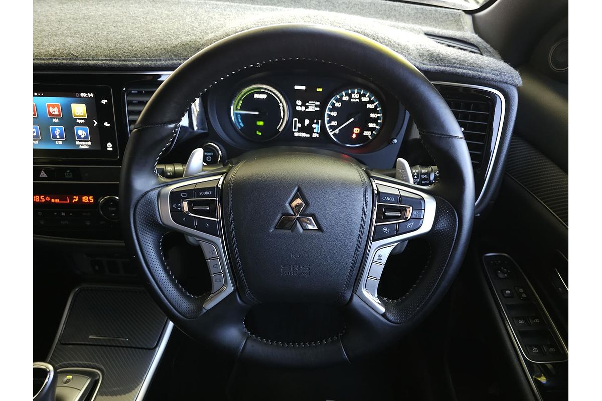 2018 Mitsubishi Outlander PHEV Exceed ZK