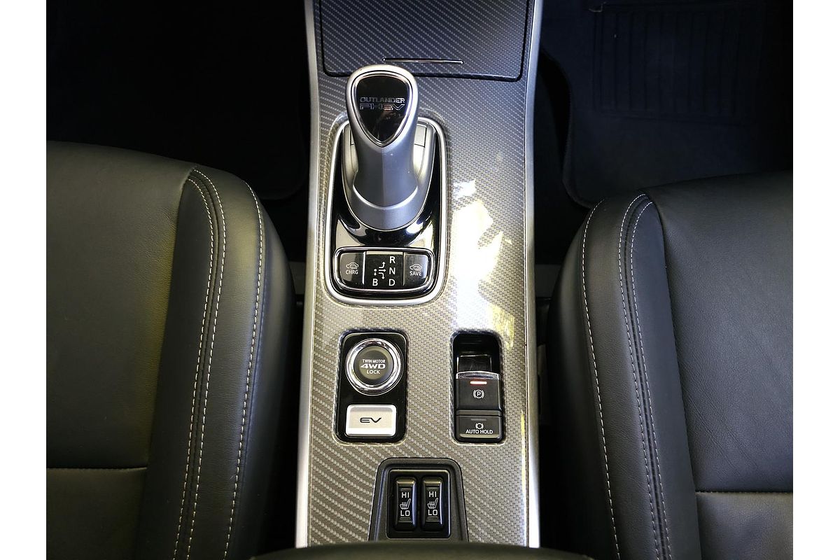 2018 Mitsubishi Outlander PHEV Exceed ZK