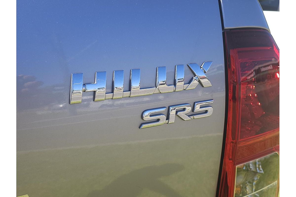 2020 Toyota Hilux SR5 GUN126R 4X4