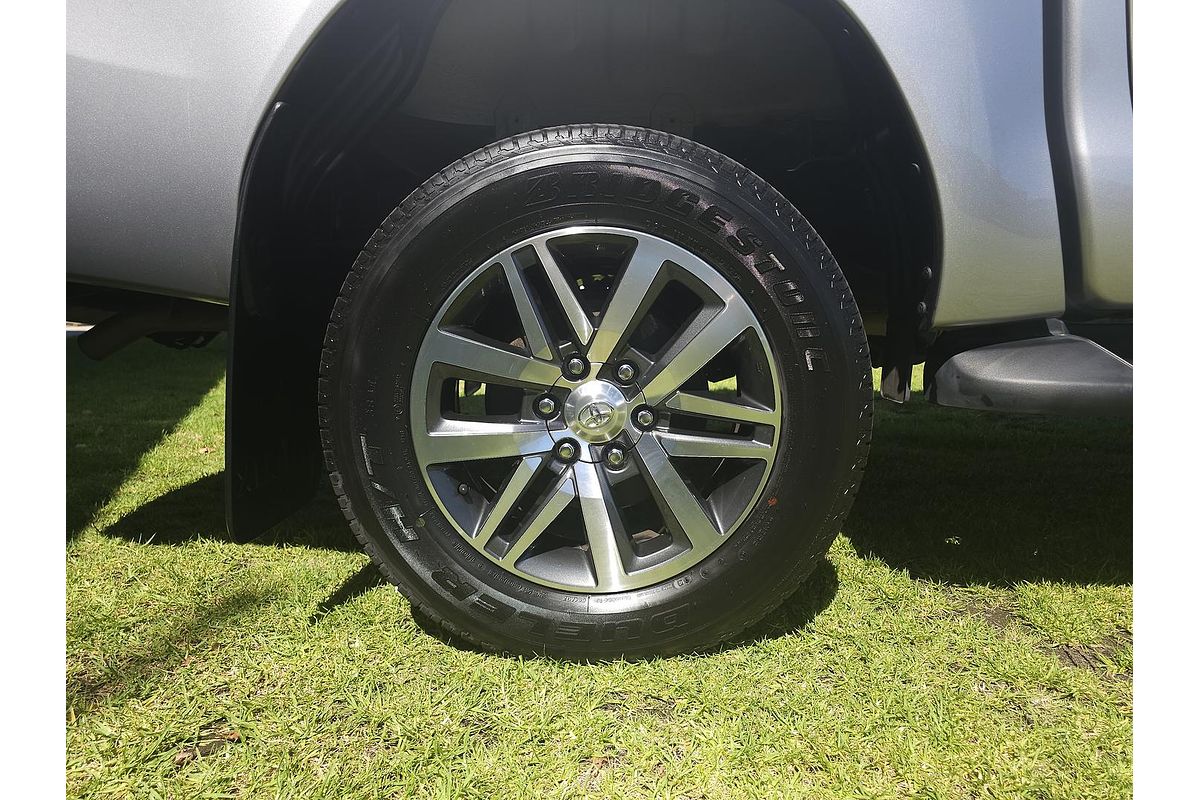 2020 Toyota Hilux SR5 GUN126R 4X4