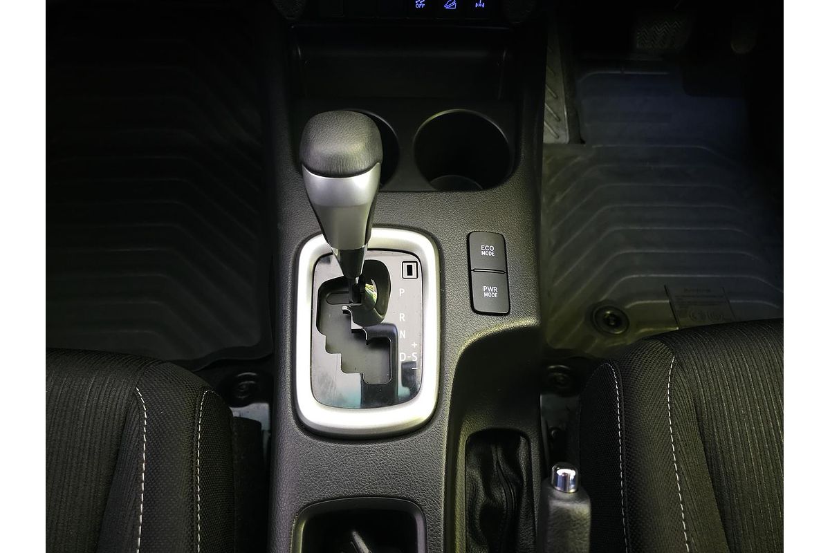 2020 Toyota Hilux SR5 GUN126R 4X4
