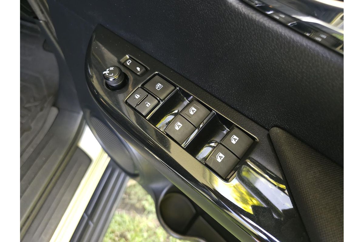 2020 Toyota Hilux SR5 GUN126R 4X4