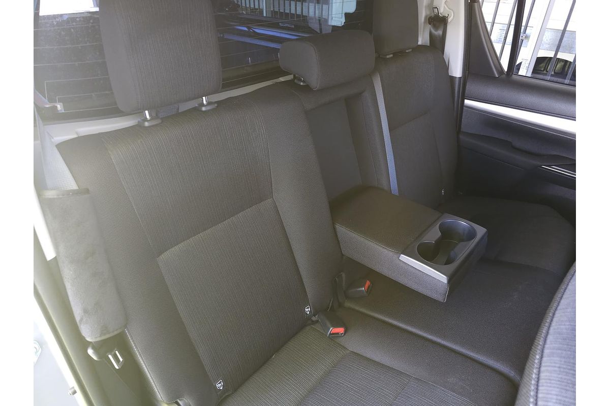 2020 Toyota Hilux SR5 GUN126R 4X4