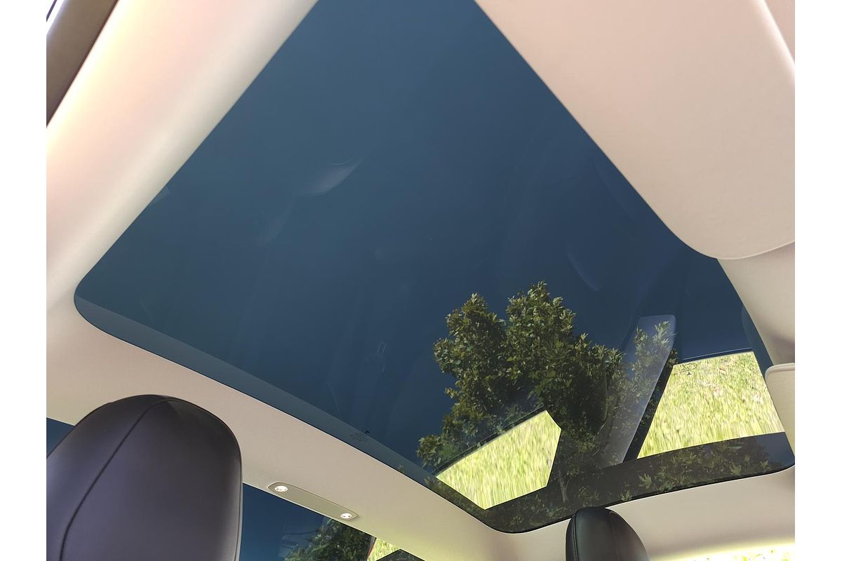 2022 Tesla Model 3 Rear-Wheel Drive