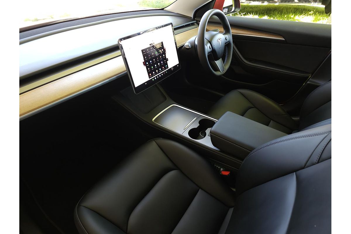 2022 Tesla Model 3 Rear-Wheel Drive