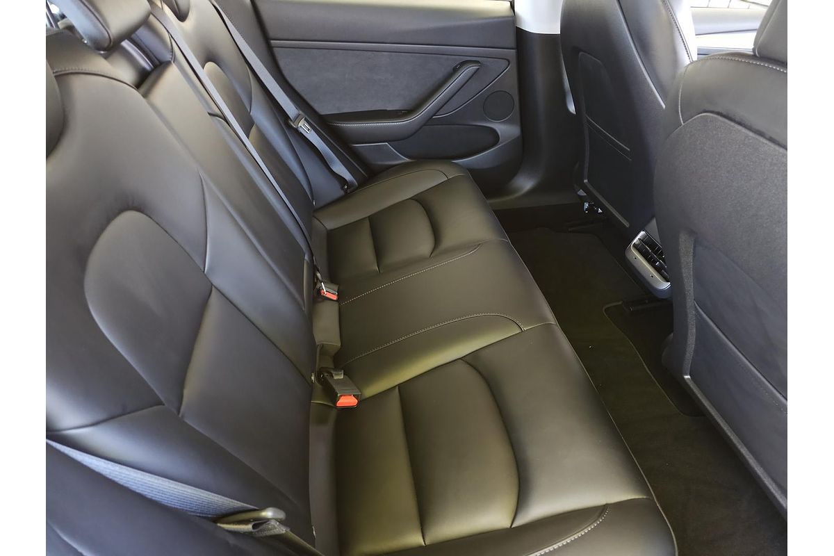 2022 Tesla Model 3 Rear-Wheel Drive