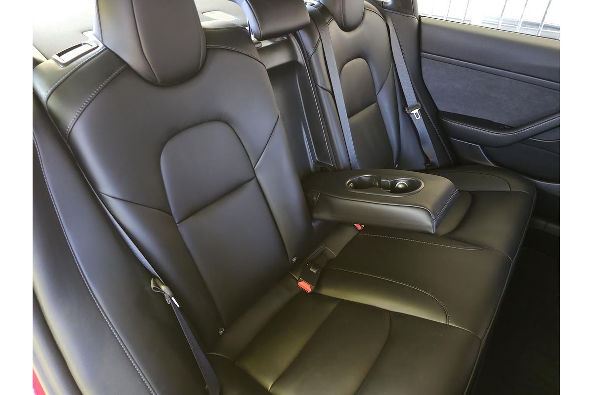 2022 Tesla Model 3 Rear-Wheel Drive