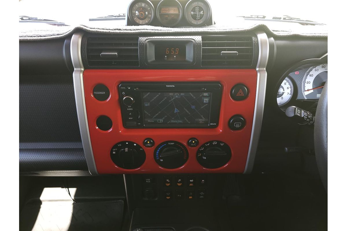 2015 Toyota FJ Cruiser GSJ15R