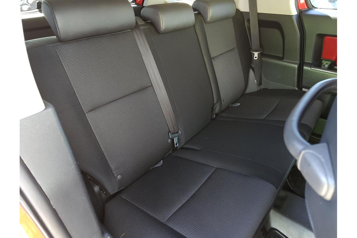 2015 Toyota FJ Cruiser GSJ15R