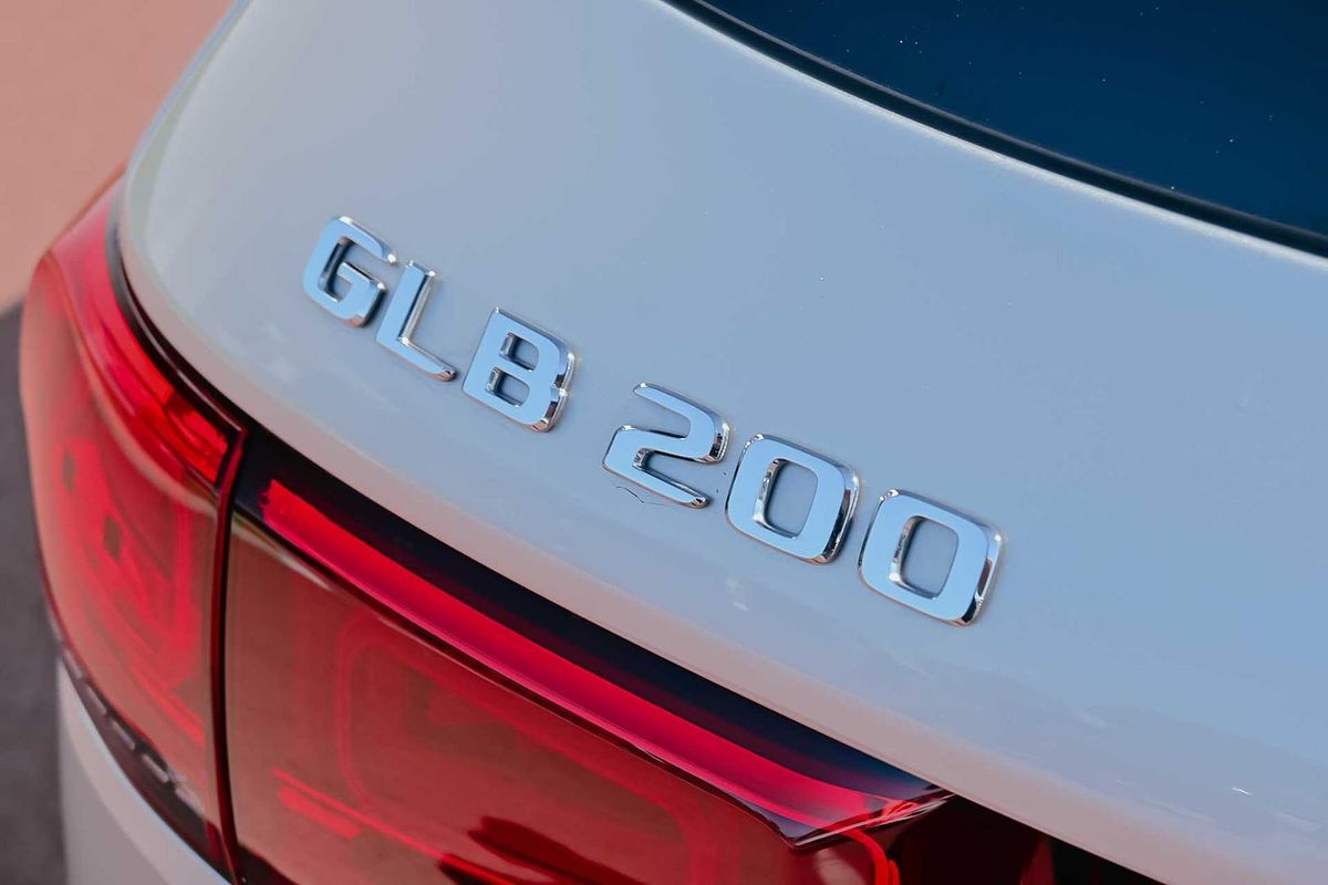 2021 Mercedes-Benz GLB-Class GLB200 X247
