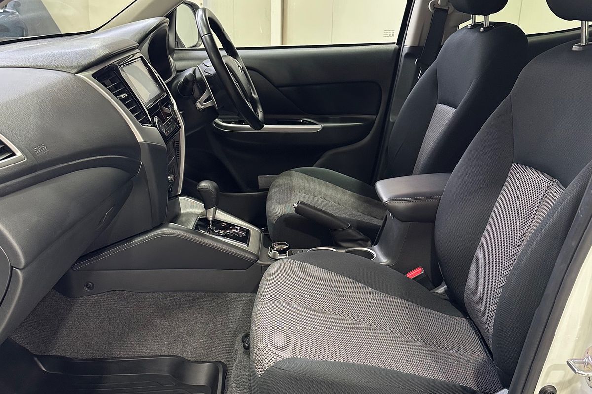 2022 Mitsubishi Triton GLS MR 4X4