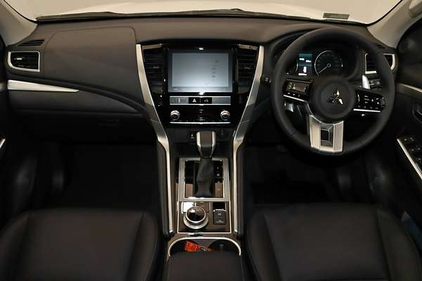2024 Mitsubishi Pajero Sport GLS QG