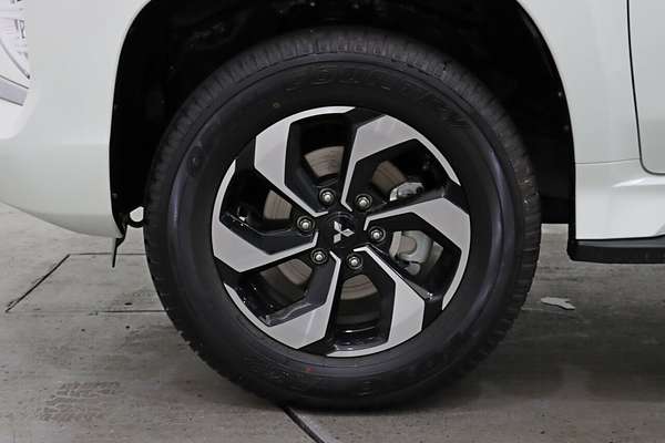 2024 Mitsubishi Pajero Sport GLS QG