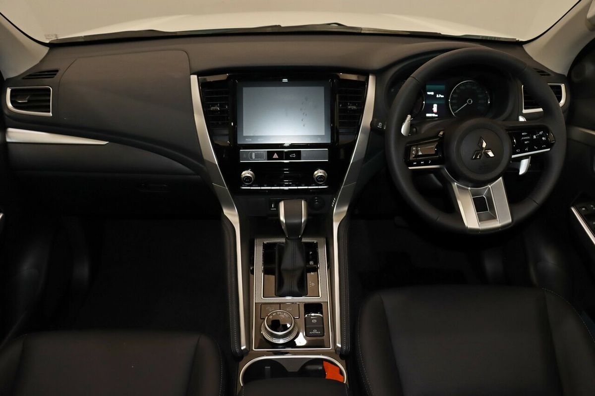 2024 Mitsubishi Pajero Sport GLS QG