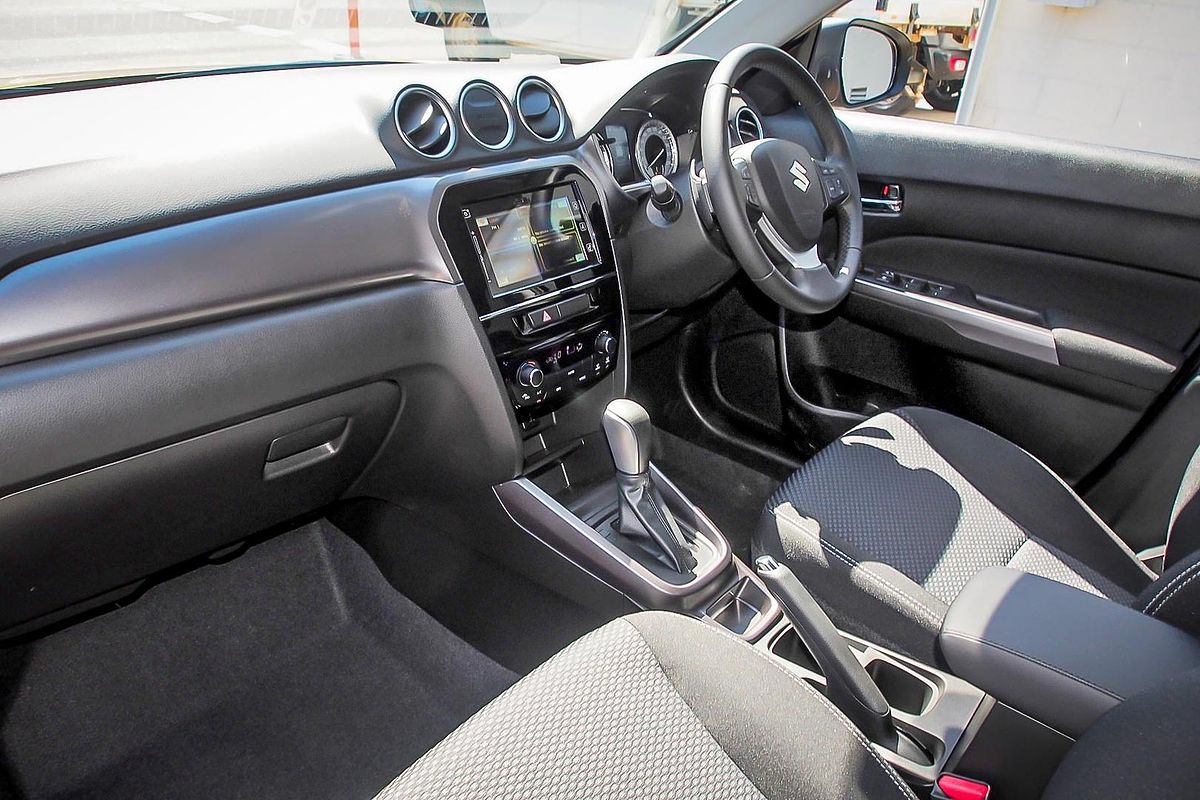 2025 Suzuki Vitara LY Series II