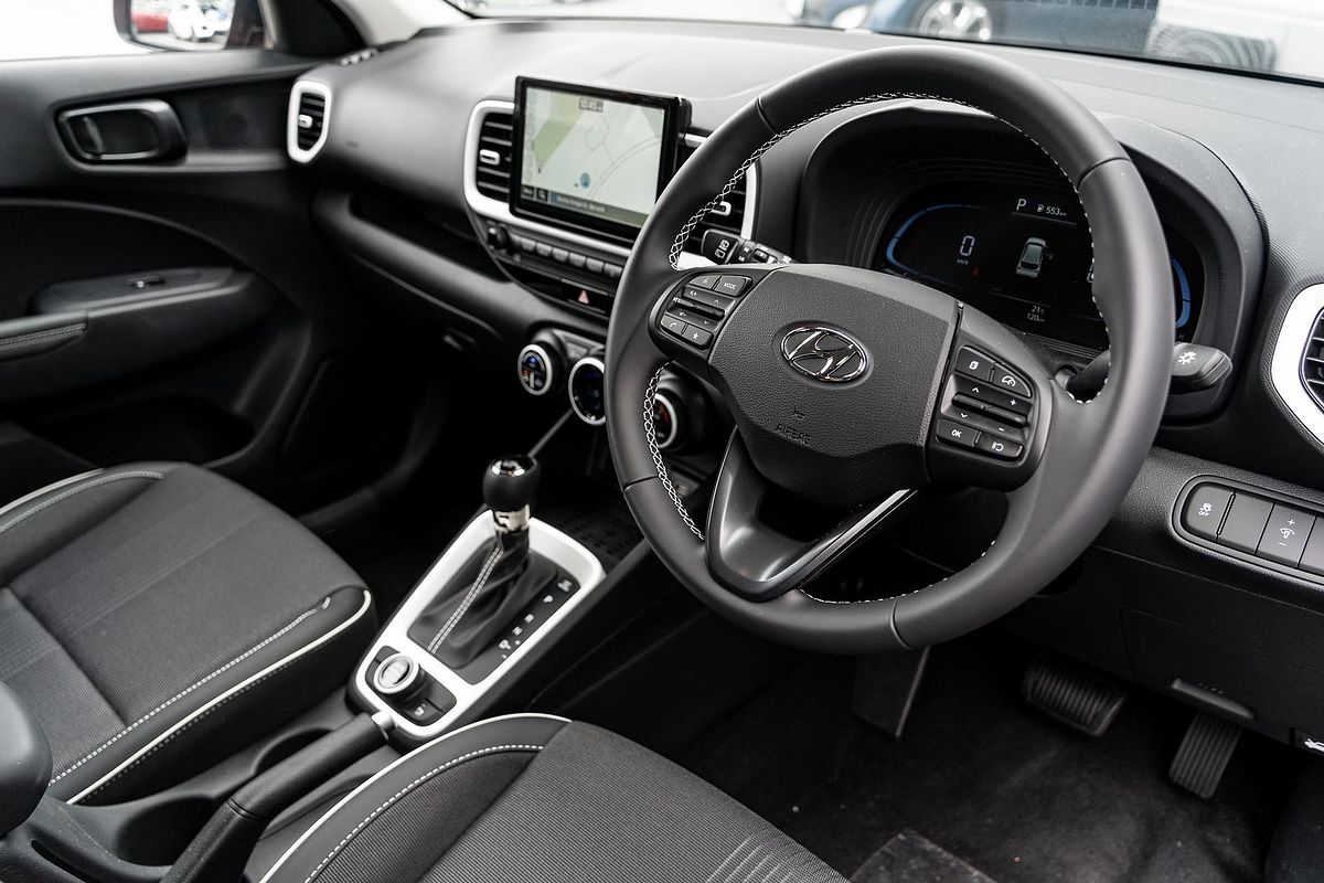 2024 Hyundai Venue Elite QX.V5