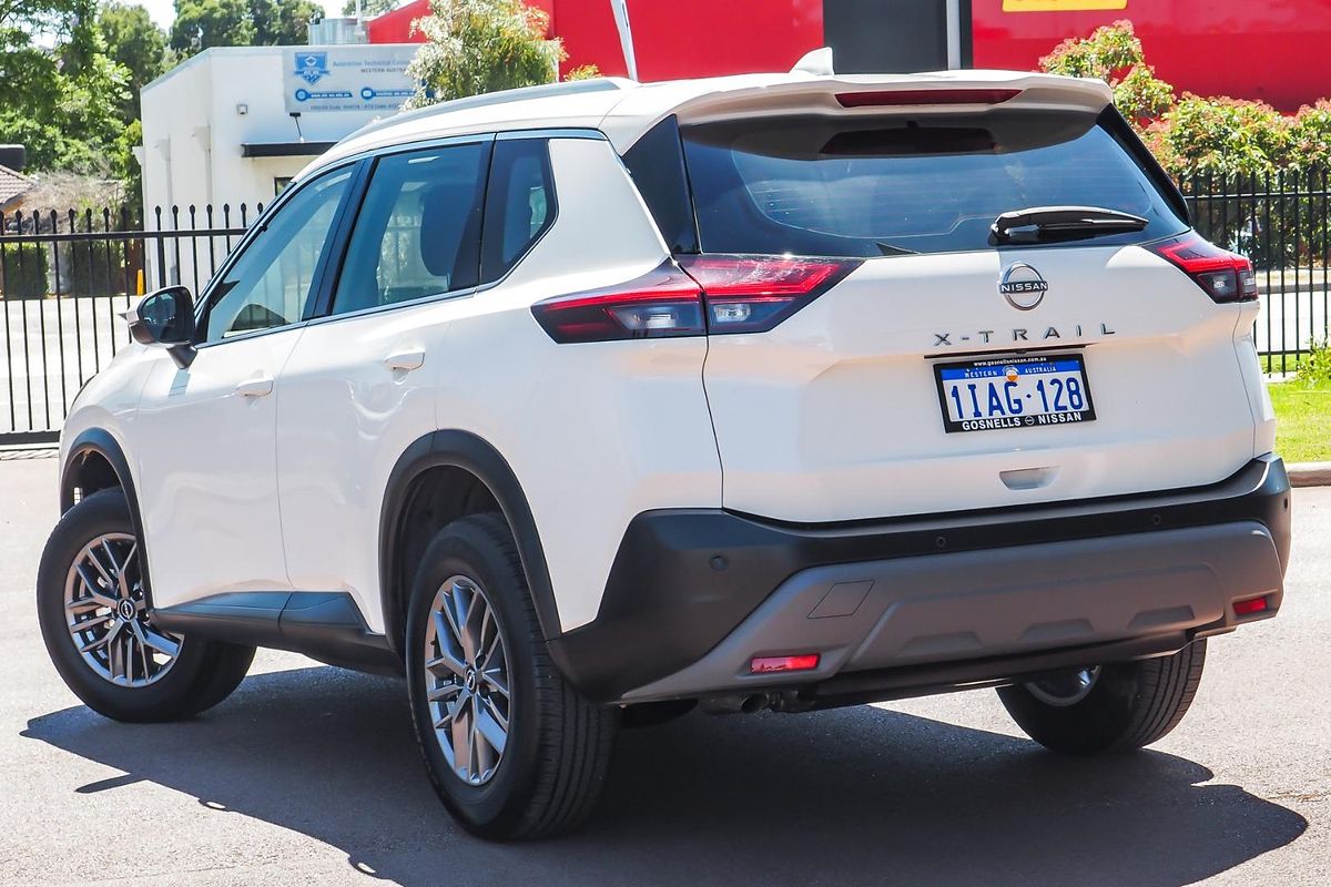 2023 Nissan X-TRAIL ST T33
