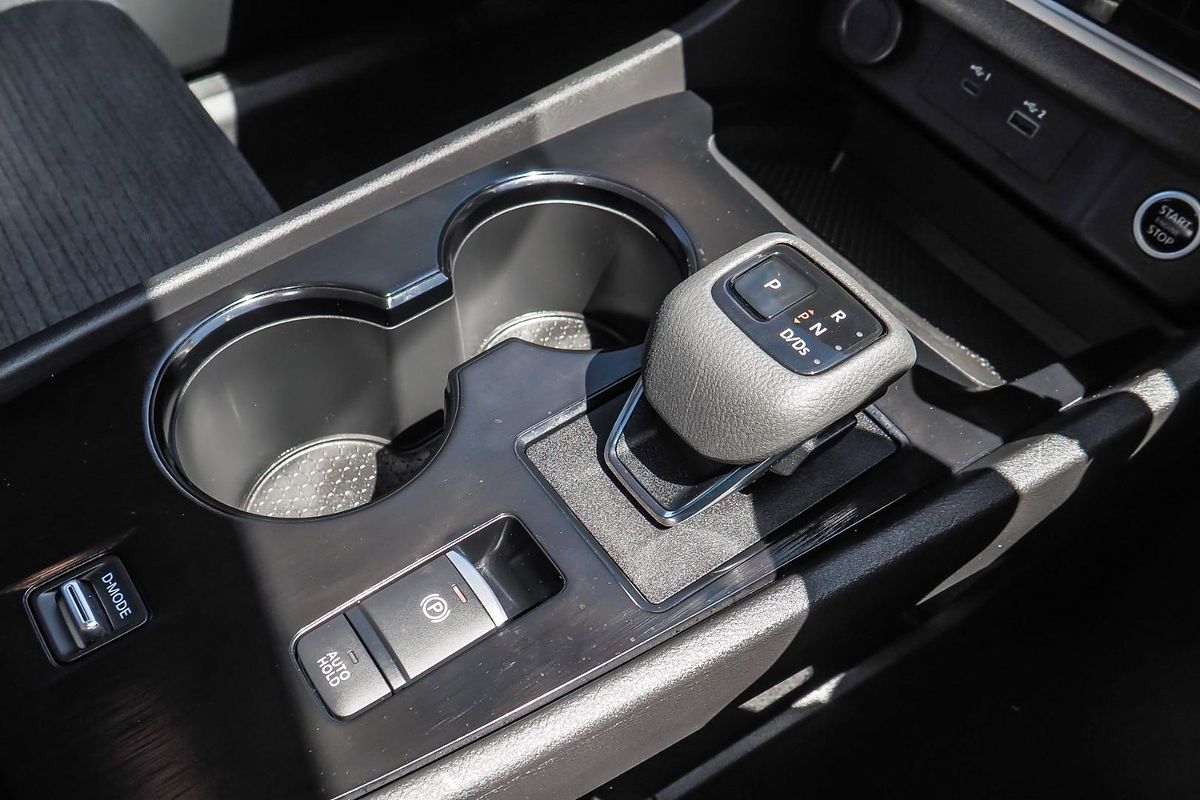 2024 Nissan X-TRAIL ST T33