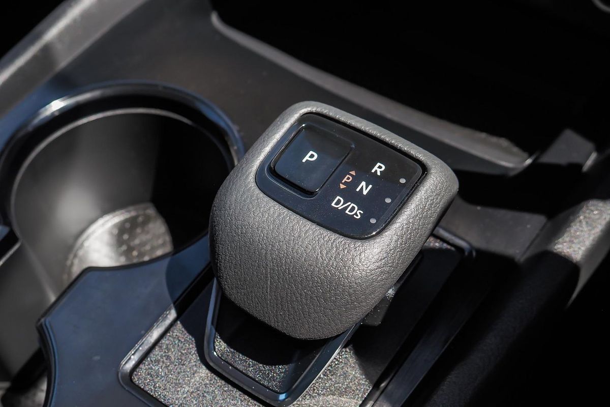 2024 Nissan X-TRAIL ST T33