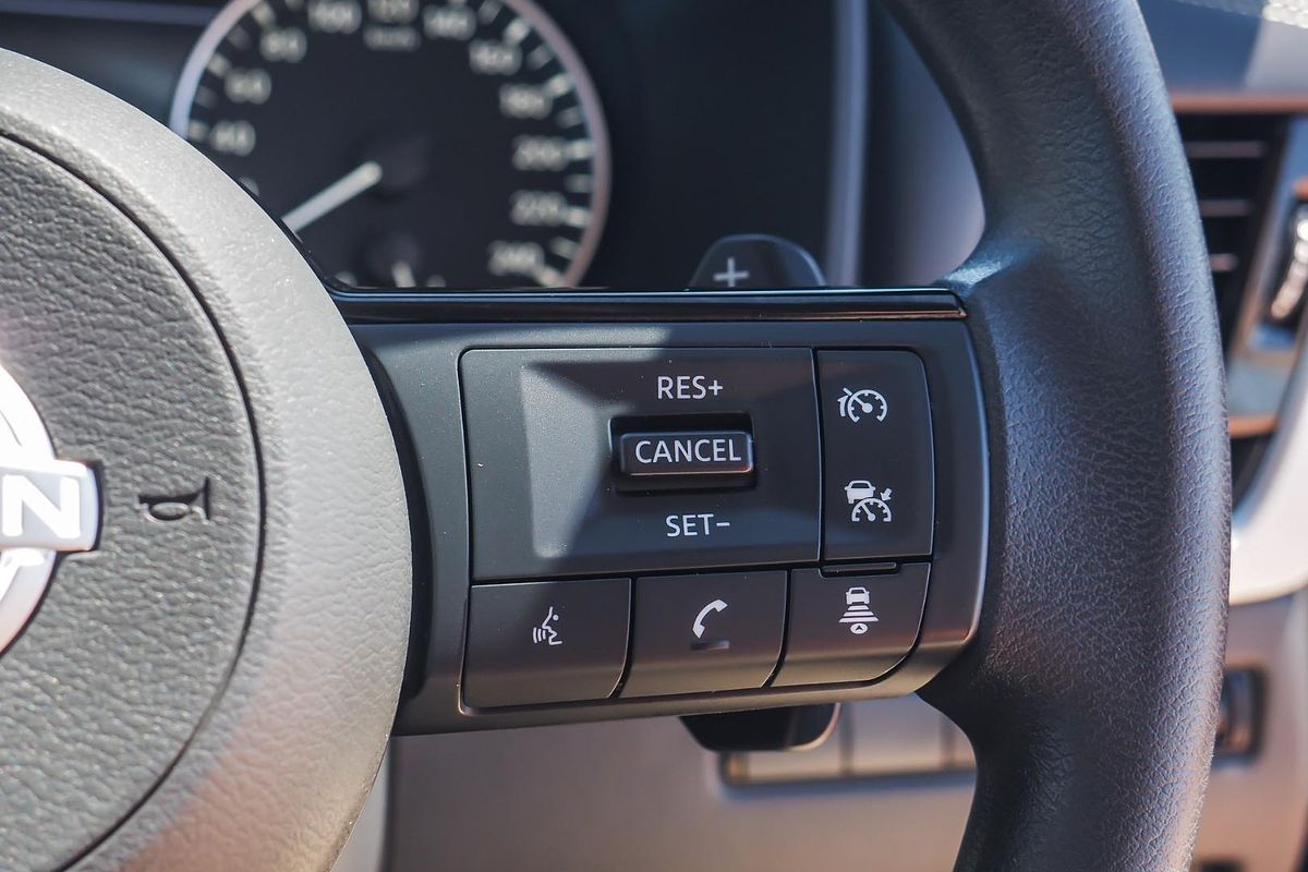 2024 Nissan X-TRAIL ST T33
