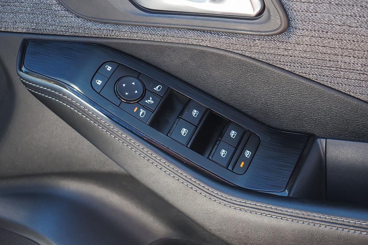 2023 Nissan X-TRAIL ST T33