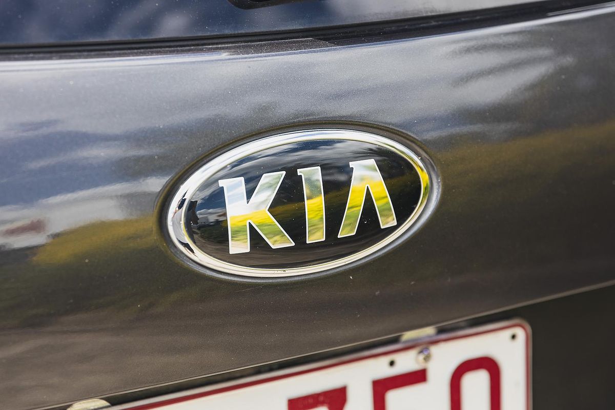 2017 Kia Sorento SLi UM