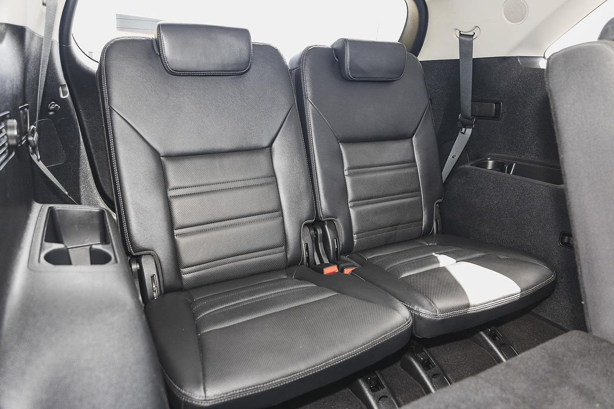 2017 Kia Sorento SLi UM