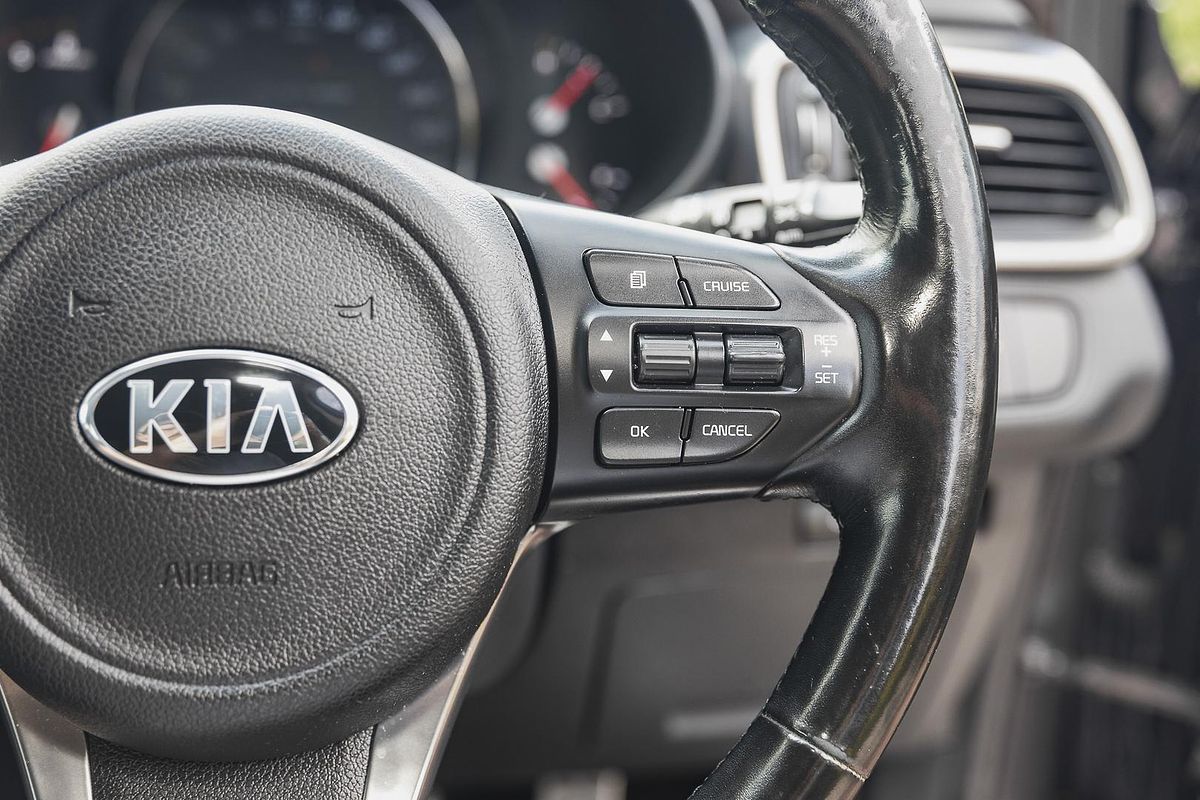 2017 Kia Sorento SLi UM
