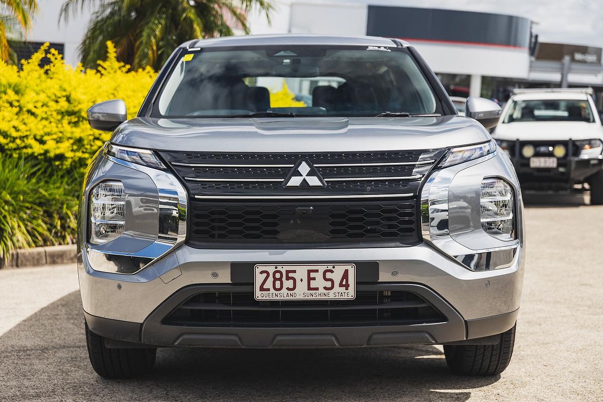 2022 Mitsubishi Outlander ES ZM