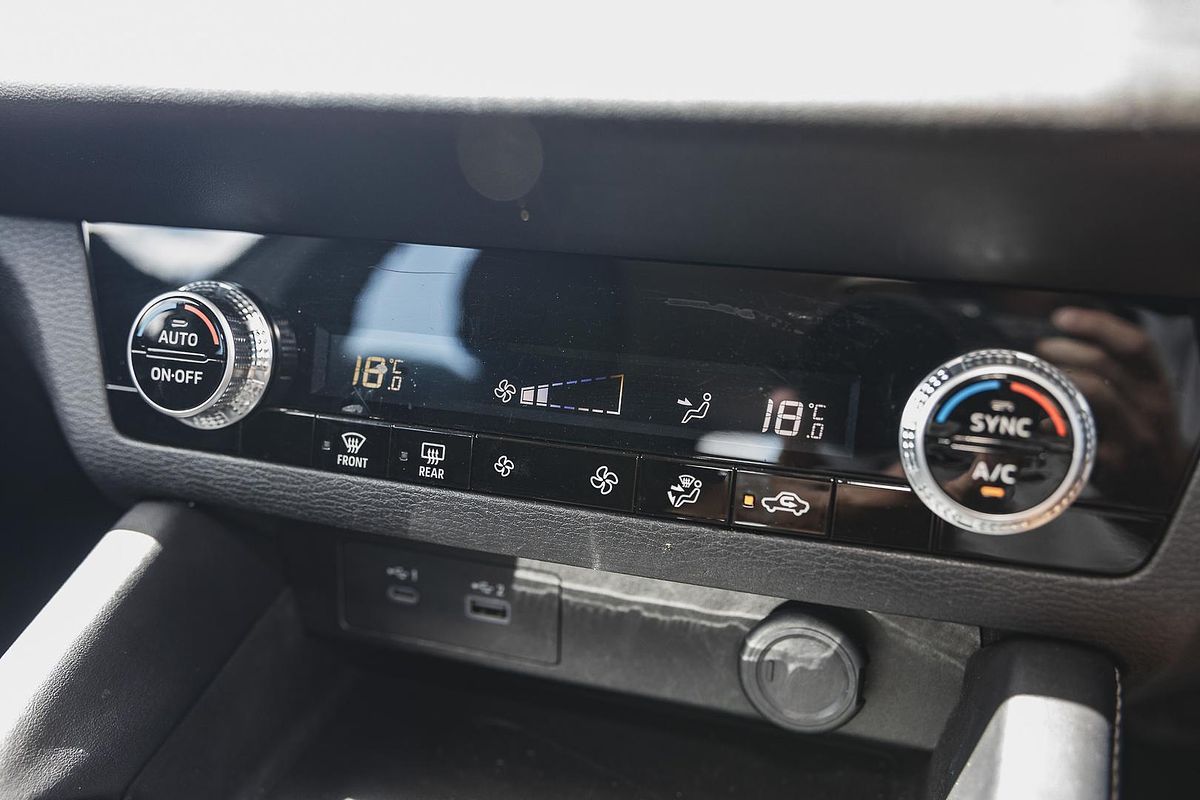 2022 Mitsubishi Outlander ES ZM