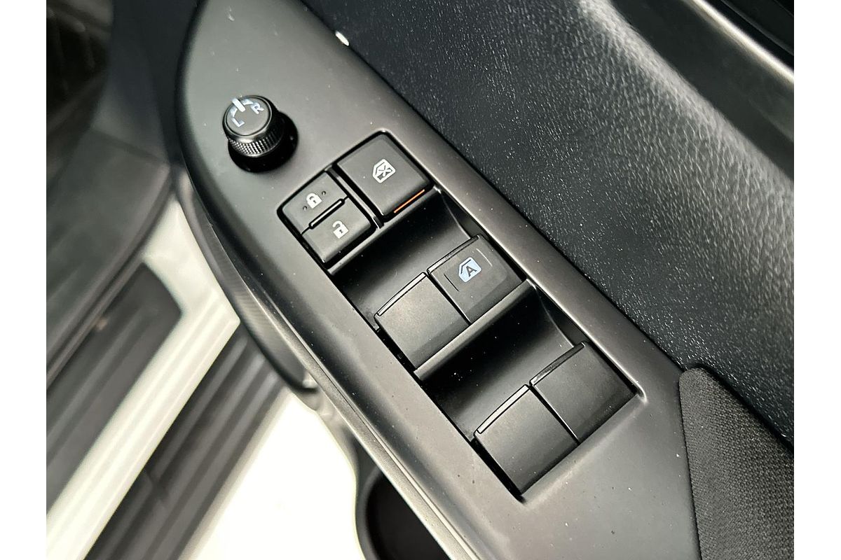2019 Toyota Hilux SR GUN126R 4X4