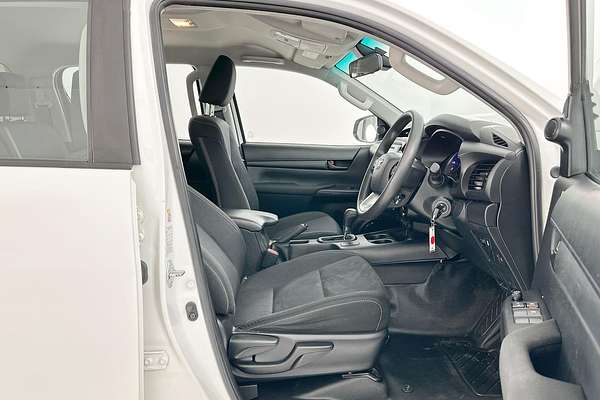 2019 Toyota Hilux SR GUN126R 4X4